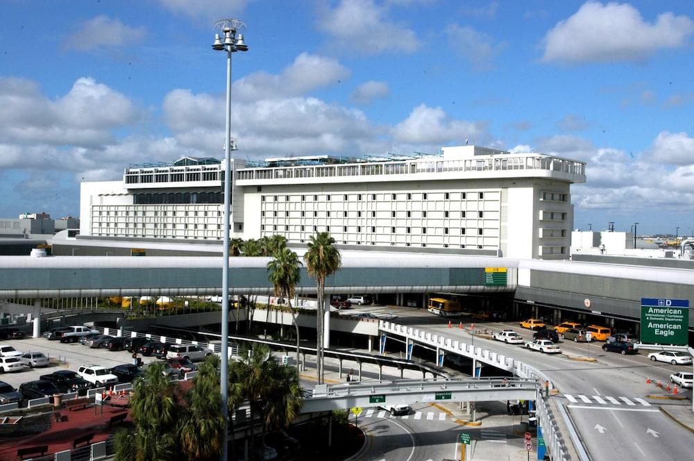 迈阿密国际机场酒店 外观 照片